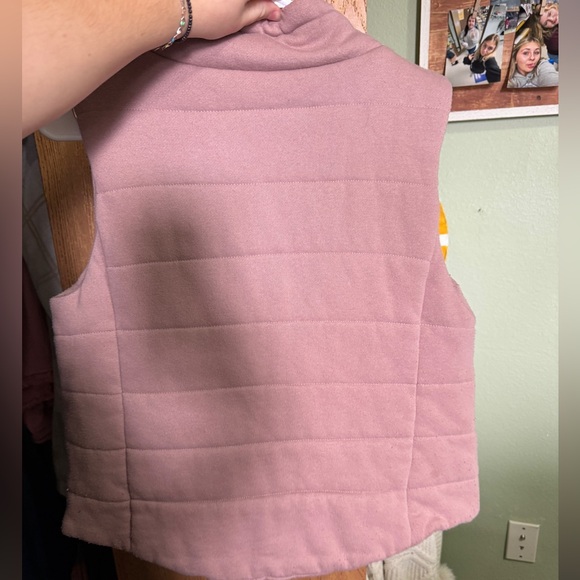 Vest - Picture 3 of 3